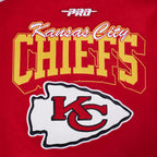 NFL KANSAS CITY CHIEFS TEAM BADGE BLOUSON COLLÉGIAL EN LAINE À BORDS CÔTELÉS POUR HOMME (ROUGE/BLANC)