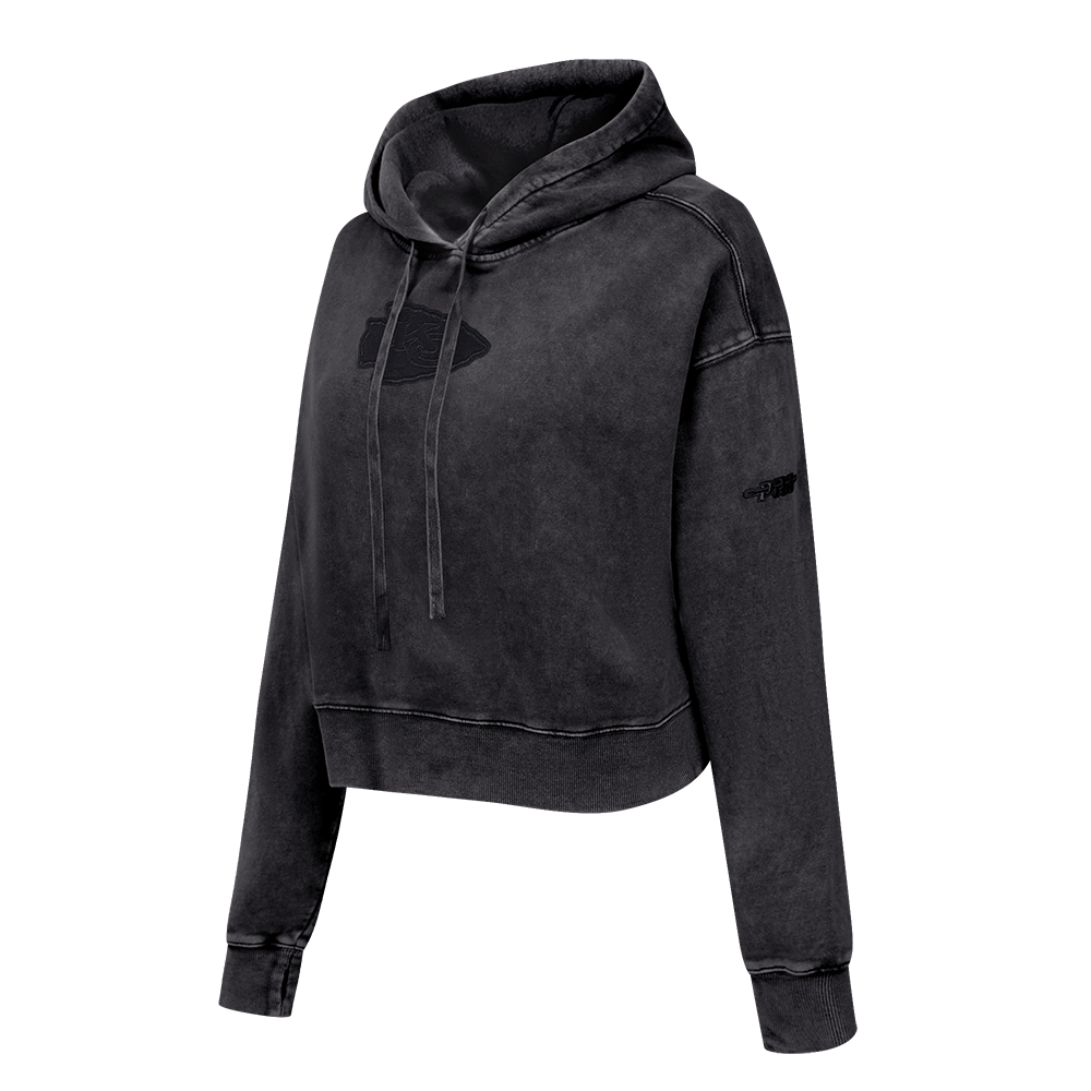 NFL KANSAS CITY CHIEFS WASHED CLASSIC WOMEN'S CROPPED PULLOVER HOODIE (WASHED BLACK)