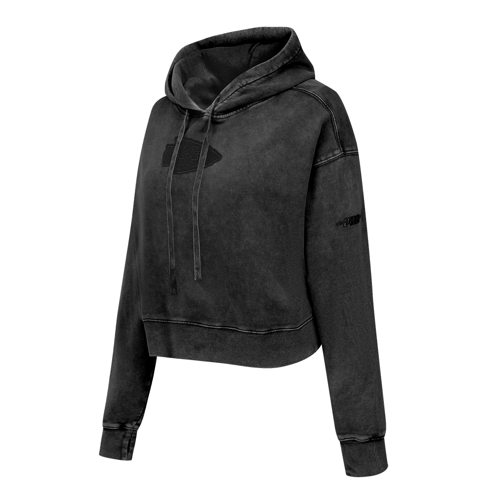 NFL KANSAS CITY CHIEFS WASHED CLASSIC WOMEN'S CROPPED PULLOVER HOODIE (WASHED BLACK)