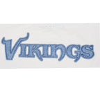 NFL MINNESOTA VIKINGS VARSITY BLUES T-SHIRT EN JERSEY SIMPLE À COUPE CARRÉE POUR FEMME (LIN)