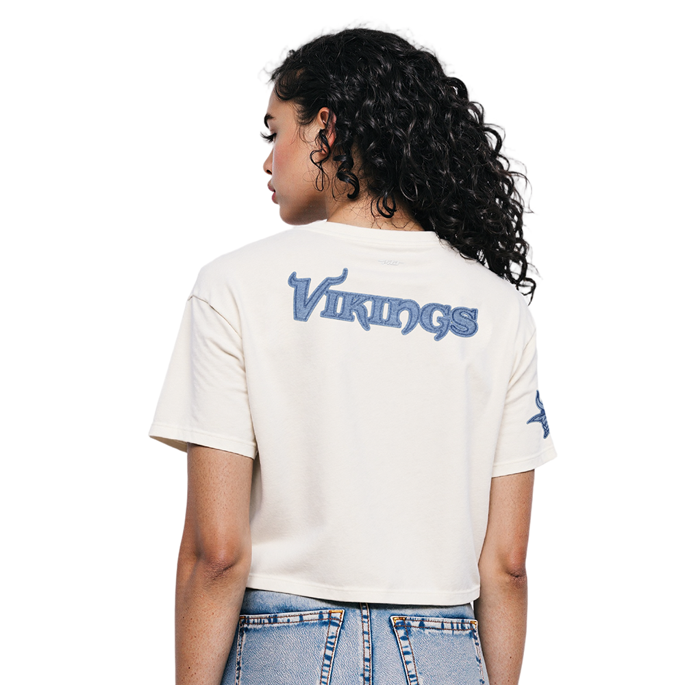 NFL MINNESOTA VIKINGS VARSITY BLUES T-SHIRT EN JERSEY SIMPLE À COUPE CARRÉE POUR FEMME (LIN)