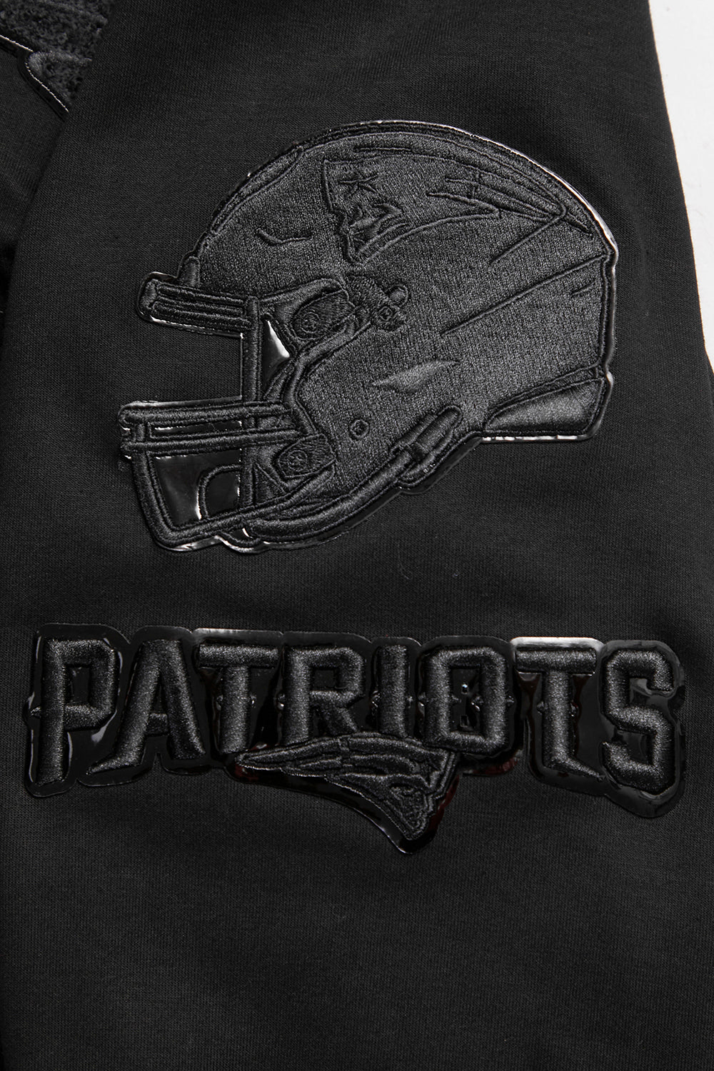 NFL NEW ENGLAND PATRIOTS TRIPLE BLACK CHANDAIL À CAPUCHON EN MAILLE DOUBLE À GLISSIÈRE POUR HOMME (TRIPLE NOIR)
