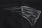 NFL NEW ENGLAND PATRIOTS TRIPLE BLACK CHANDAIL À CAPUCHON EN MAILLE DOUBLE POUR HOMME (TRIPLE NOIR HOMME)
