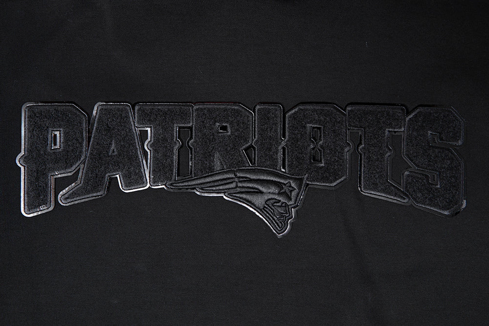 NFL NEW ENGLAND PATRIOTS TRIPLE BLACK CHANDAIL À CAPUCHON EN MAILLE DOUBLE POUR HOMME (TRIPLE NOIR HOMME)