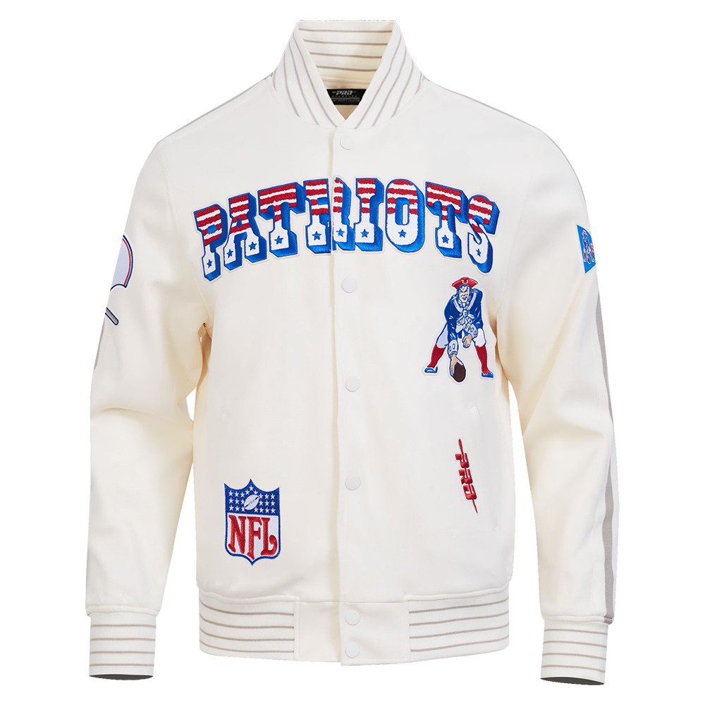 NFL NEW ENGLAND PATRIOTS BLOUSON RÉTRO PRO GAME DAY (COQUILLE D'ŒUF/TAUPE/COQUILLE D'ŒUF)