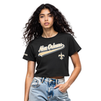 NFL NEW ORLEANS SAINTS SCRIPT TAIL T-SHIRT EN JERSEY SIMPLE À COUPE CARRÉE POUR FEMME (NOIR)