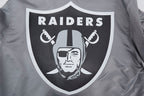 NFL LAS VEGAS RAIDERS SCRIPT TAIL BLOUSON EN SATIN À BORDS CÔTELÉS POUR HOMME (GRIS)