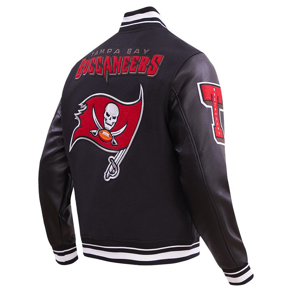 NFL TAMPA BAY BUCCANEERS MASH UP BLOUSON COLLÉGIAL EN LAINE À BORDS CÔTELÉS POUR HOMME (NOIR)