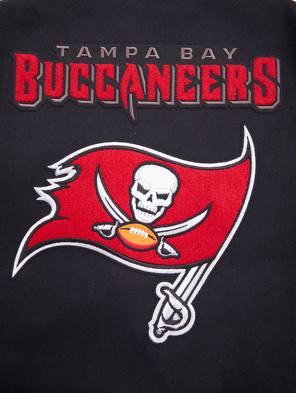 NFL TAMPA BAY BUCCANEERS MASH UP BLOUSON COLLÉGIAL EN LAINE À BORDS CÔTELÉS POUR HOMME (NOIR)