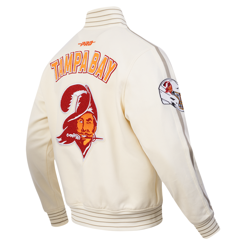 NFL TAMPA BAY BUCCANEERS PRO GAME DAY RETRO JACKET (EGGSHELL/TAUPE/EGGSHELL)