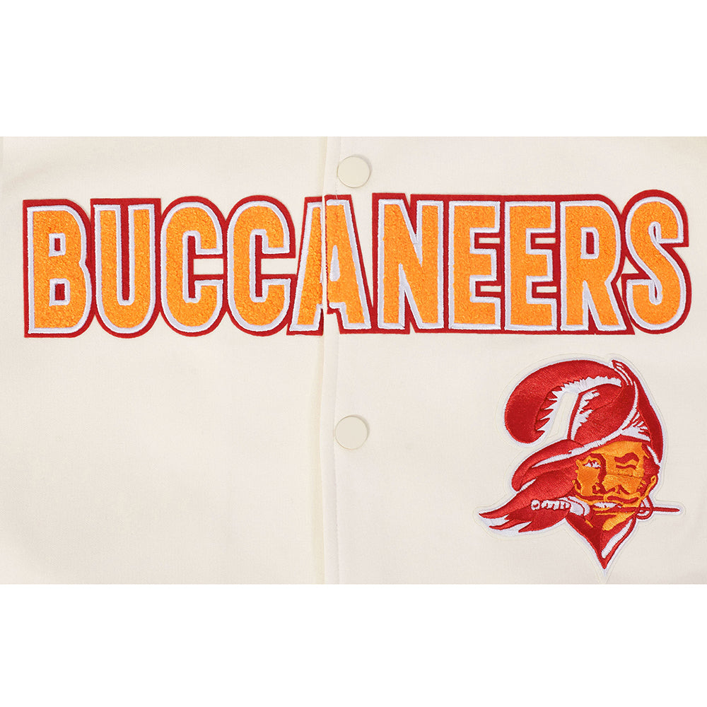 NFL TAMPA BAY BUCCANEERS PRO GAME DAY RETRO JACKET (EGGSHELL/TAUPE/EGGSHELL)
