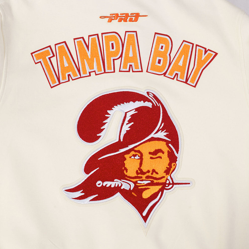 NFL TAMPA BAY BUCCANEERS PRO GAME DAY RETRO JACKET (EGGSHELL/TAUPE/EGGSHELL)