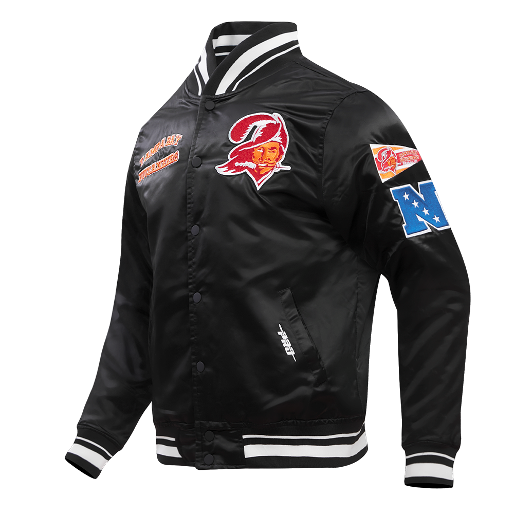NFL TAMPA BAY BUCCANEERS RETRO CLASSIC BLOUSON EN SATIN À BORDS CÔTELÉS POUR HOMME (NOIR)