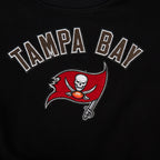 NFL TAMPA BAY BUCCANEERS CLASSIC WOMEN'S FLEECE CREWNECK (BLACK)