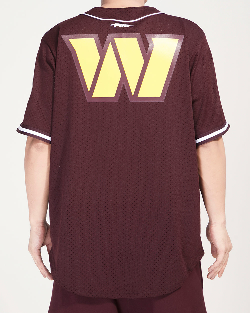 NFL WASHINGTON COMMANDERS CLASSIC MAILLOT À BOUTONS EN FILET POUR HOMME (LIE-DE-VIN)