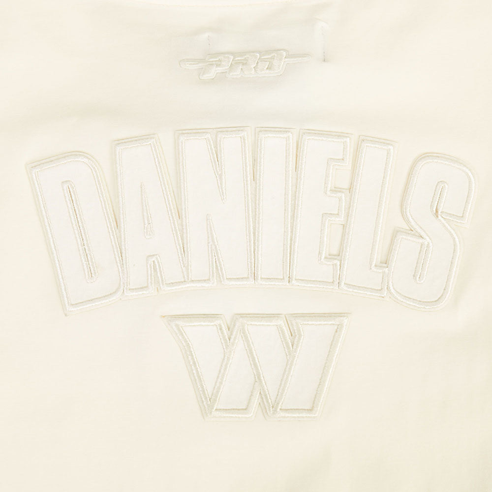 NFL WASHINGTON COMMANDERS JAYDEN DANIELS #5 NEUTRAL PNN T-SHIRT EN JERSEY SIMPLE À COUPE CARRÉE POUR FEMME (COQUILLE D'ŒUF)