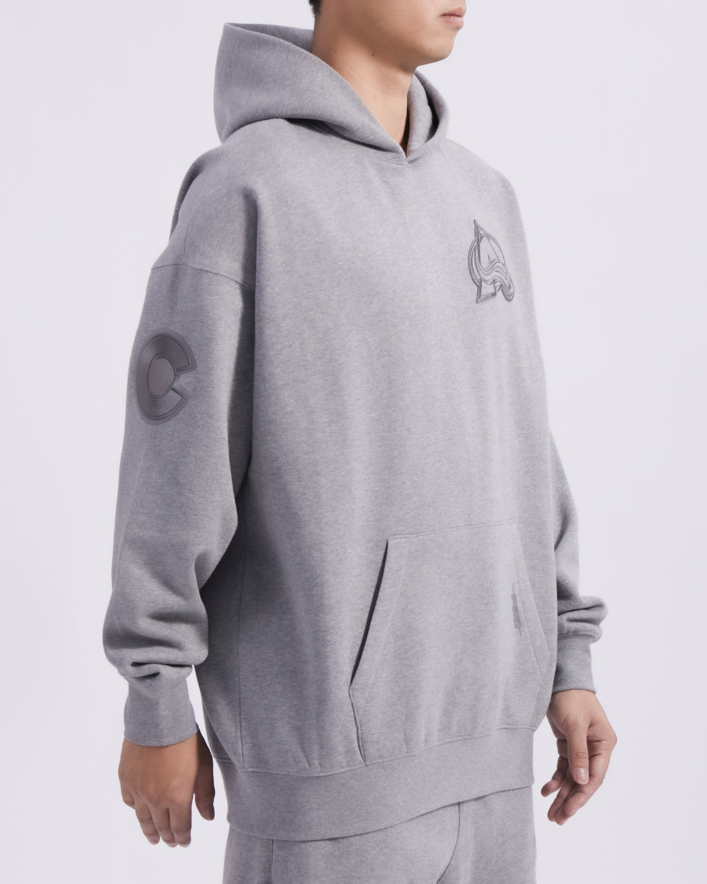 HCA563929-DHG-MODEL-4