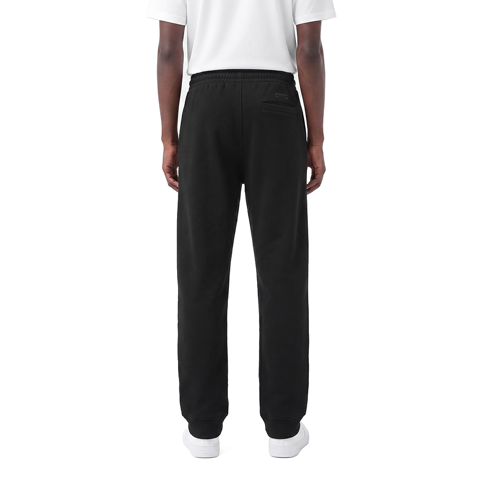 HCB467683-BLK-MODEL-2
