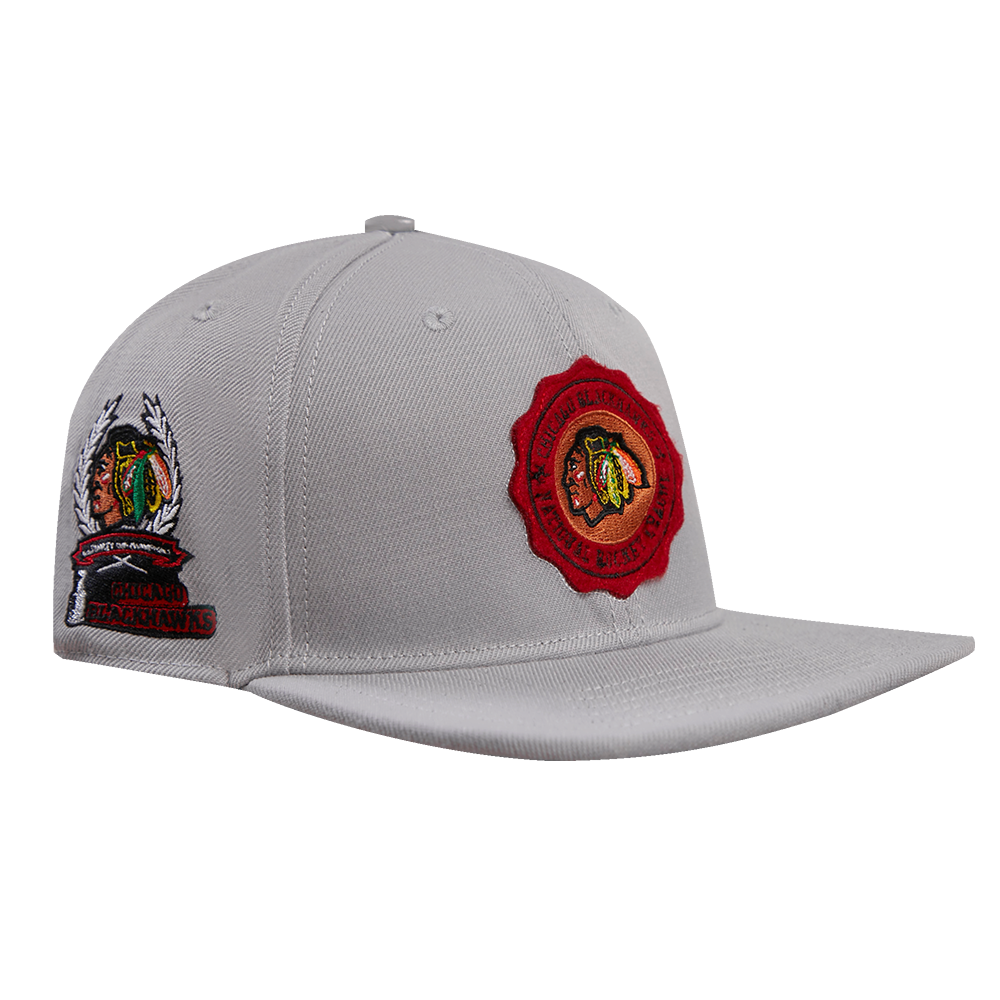 NHL CHICAGO BLACKHAWKS CREST EMBLEM WOOL SNAPBACK HAT (GRAY)