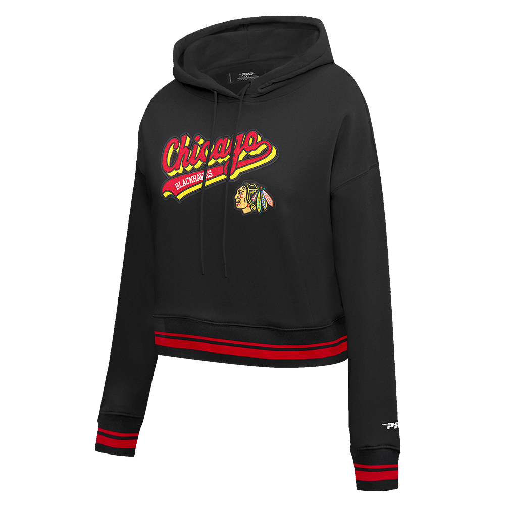 NHL CHICAGO BLACKHAWKS SCRIPT TAIL WOMEN'S RIB FLEECE CROPPED PULLOVER HOODIE (BLACK/RED/BLACK)