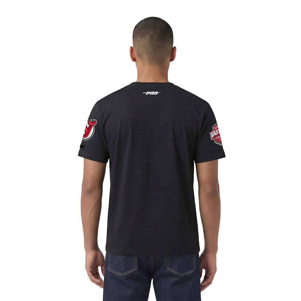 HND160070-BLK-MODEL-2