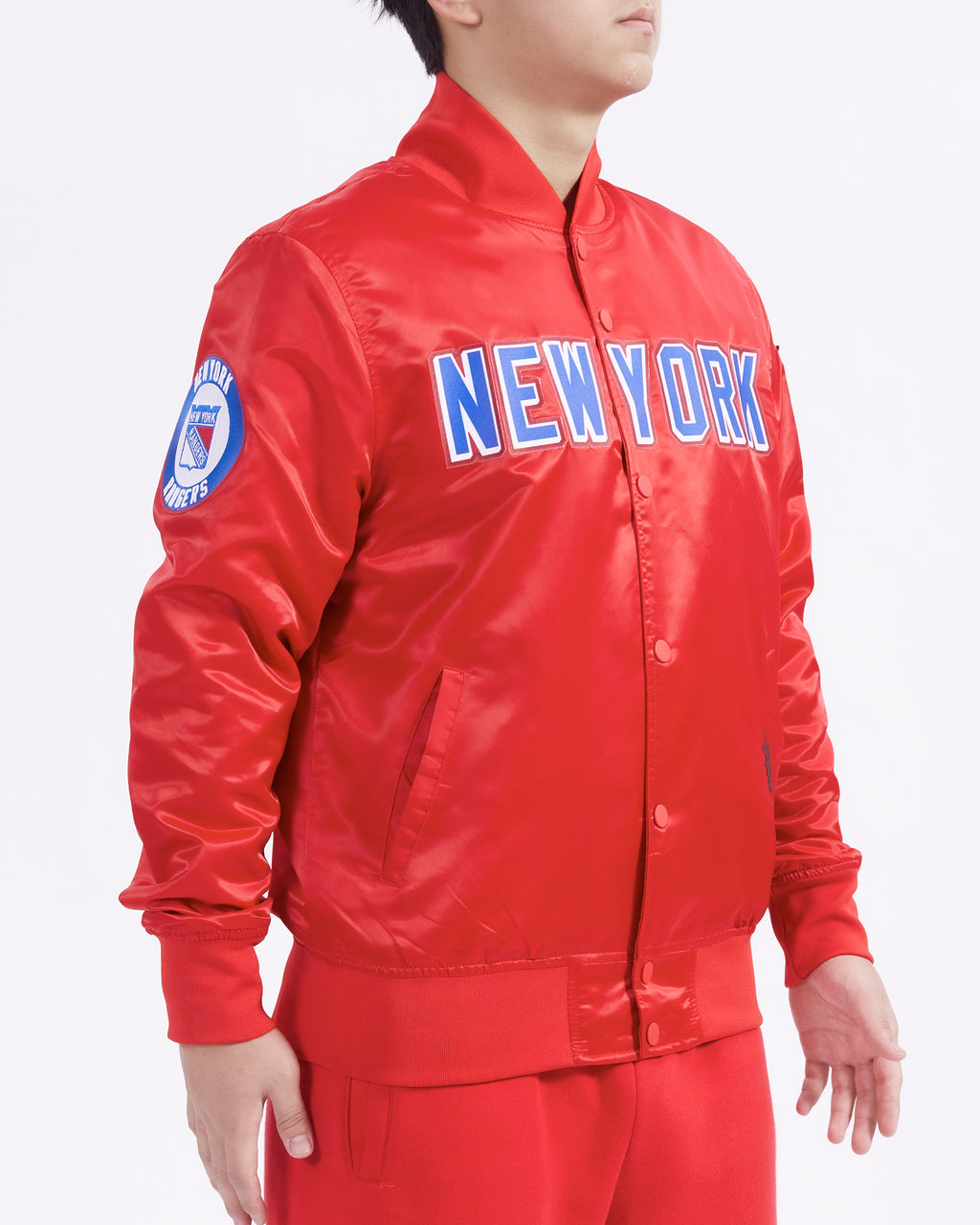 HNR660916-RED-MODEL-4
