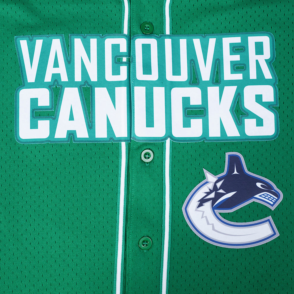 NHL VANCOUVER CANUCKS CLASSIC MESH BUTTON DOWN SHIRT (KELLY GREEN)