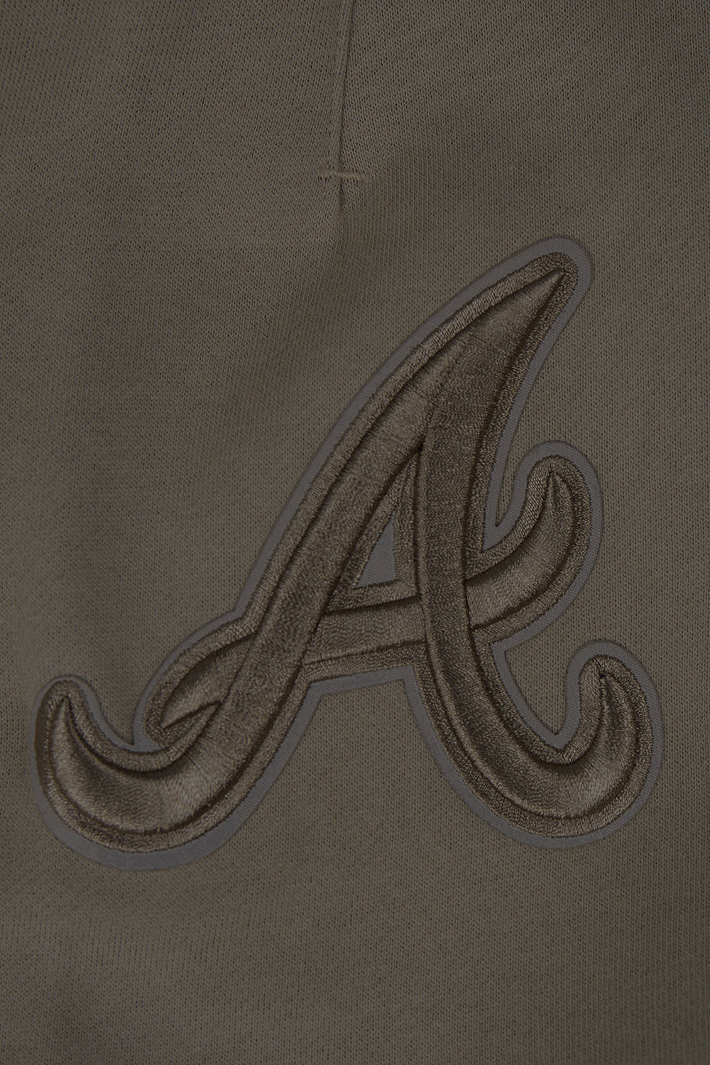 MLB ATLANTA BRAVES NEUTRAL SHORT EN MOLLETON POUR HOMME (TAUPE FONCÉ)