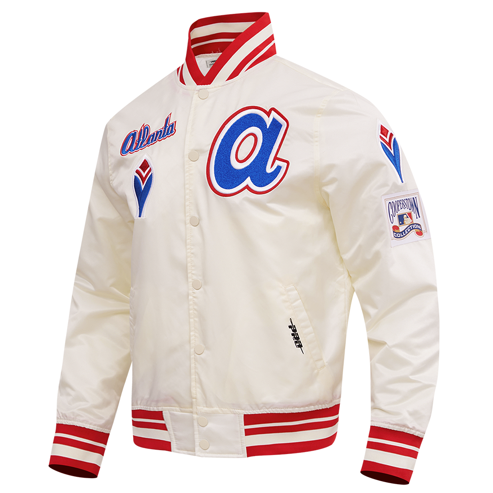 MLB ATLANTA BRAVES RETRO CLASSIC BLOUSON EN SATIN À BORDS CÔTELÉS POUR HOMME (COQUILLE D'ŒUF/ROUGE)