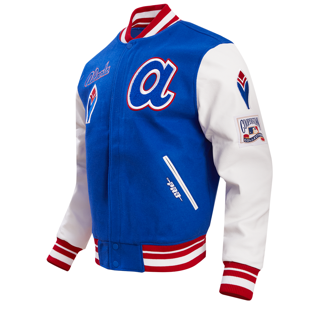 MLB ATLANTA BRAVES RETRO CLASSIC BLOUSON COLLÉGIAL EN LAINE À BORDS CÔTELÉS POUR HOMME (BLEU ROYAL/ROUGE)