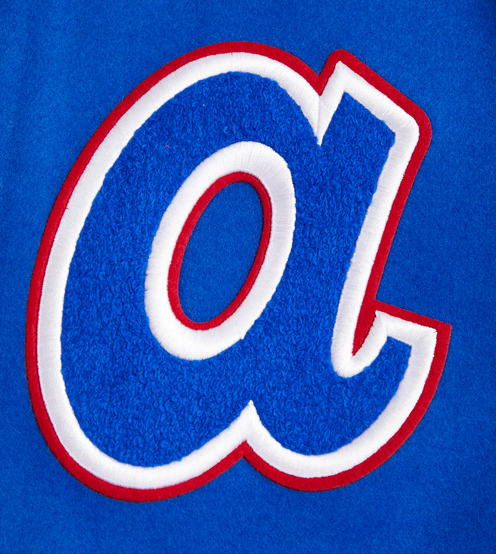 MLB ATLANTA BRAVES RETRO CLASSIC BLOUSON COLLÉGIAL EN LAINE À BORDS CÔTELÉS POUR HOMME (BLEU ROYAL/ROUGE)