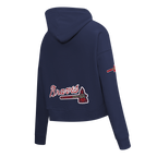 MLB ATLANTA BRAVES CLASSIC CHENILLE CHANDAIL À CAPUCHON COURT EN MOLLETON POUR FEMME (MARINE MINUIT)