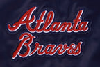 MLB ATLANTA BRAVES SCRIPT TAIL BLOUSON EN SATIN POUR FEMME (MARINE MINUIT/ROUGE/MARINE MINUIT)