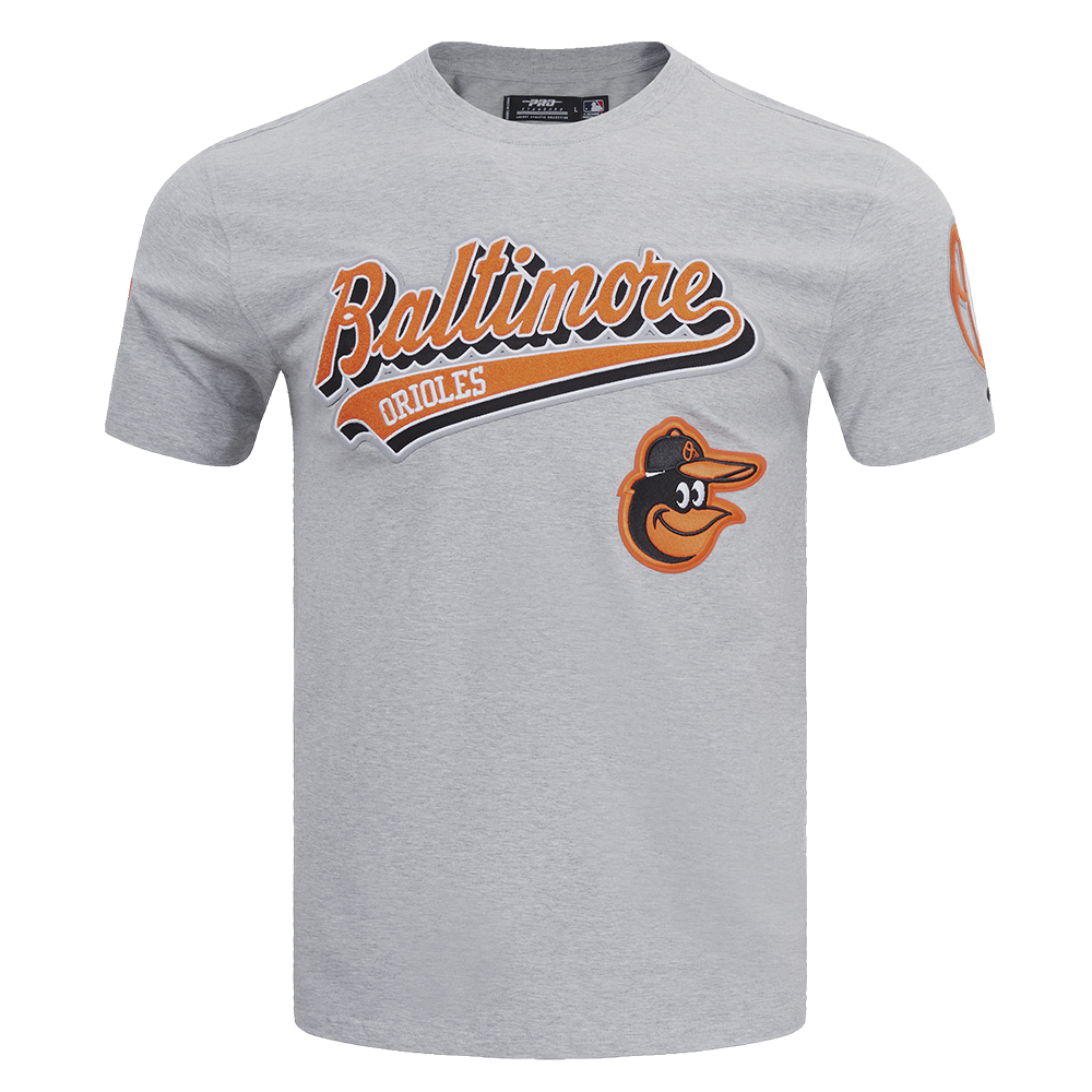 MLB BALTIMORE ORIOLES SCRIPT TAIL MEN'S SJ TOP (HEATHER GREY)