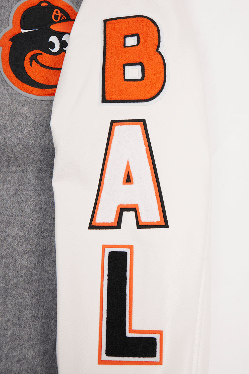 MLB BALTIMORE ORIOLES SCRIPT TAIL BLOUSON COLLÉGIAL POUR HOMME (GRIS CHINÉ/BLANC/NOIR)