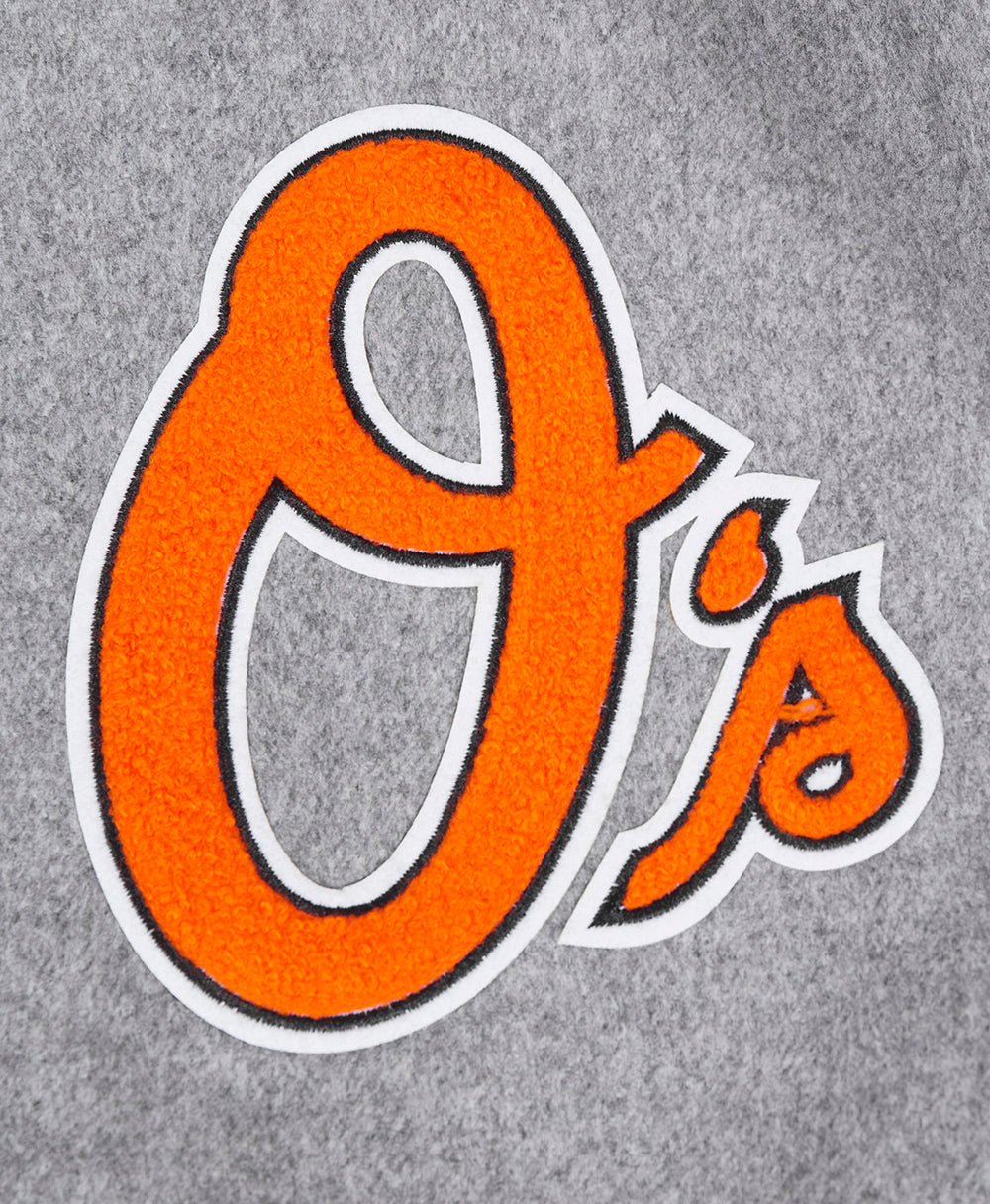 MLB BALTIMORE ORIOLES OLD ENGLISH BLOUSON COLLÉGIAL POUR HOMME (GRIS CHINÉ/BLANC/NOIR)