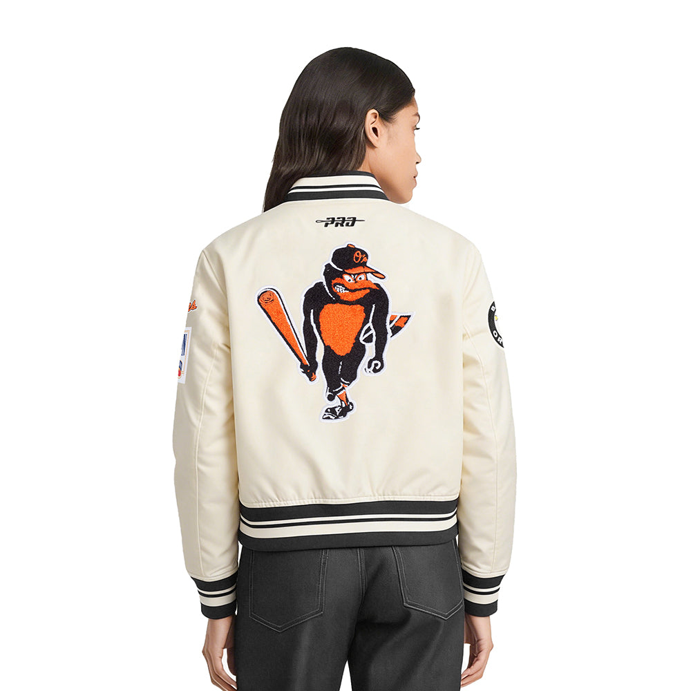 MLB BALTIMORE ORIOLES RETRO CLASSIC BLOUSON EN SATIN À BORDS CÔTELÉS POUR FEMME (COQUILLE D'ŒUF/NOIR)