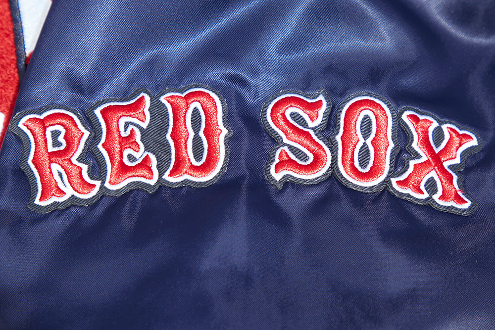 MLB BOSTON RED SOX MASH UP BLOUSON EN SATIN À BORDS CÔTELÉS POUR HOMME (MARINE MINUIT/ROUGE/MARINE MINUIT)
