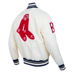 MLB BOSTON RED SOX RETRO CLASSIC BLOUSON EN SATIN À BORDS CÔTELÉS POUR HOMME (COQUILLE D'ŒUF/MARINE MINUIT)
