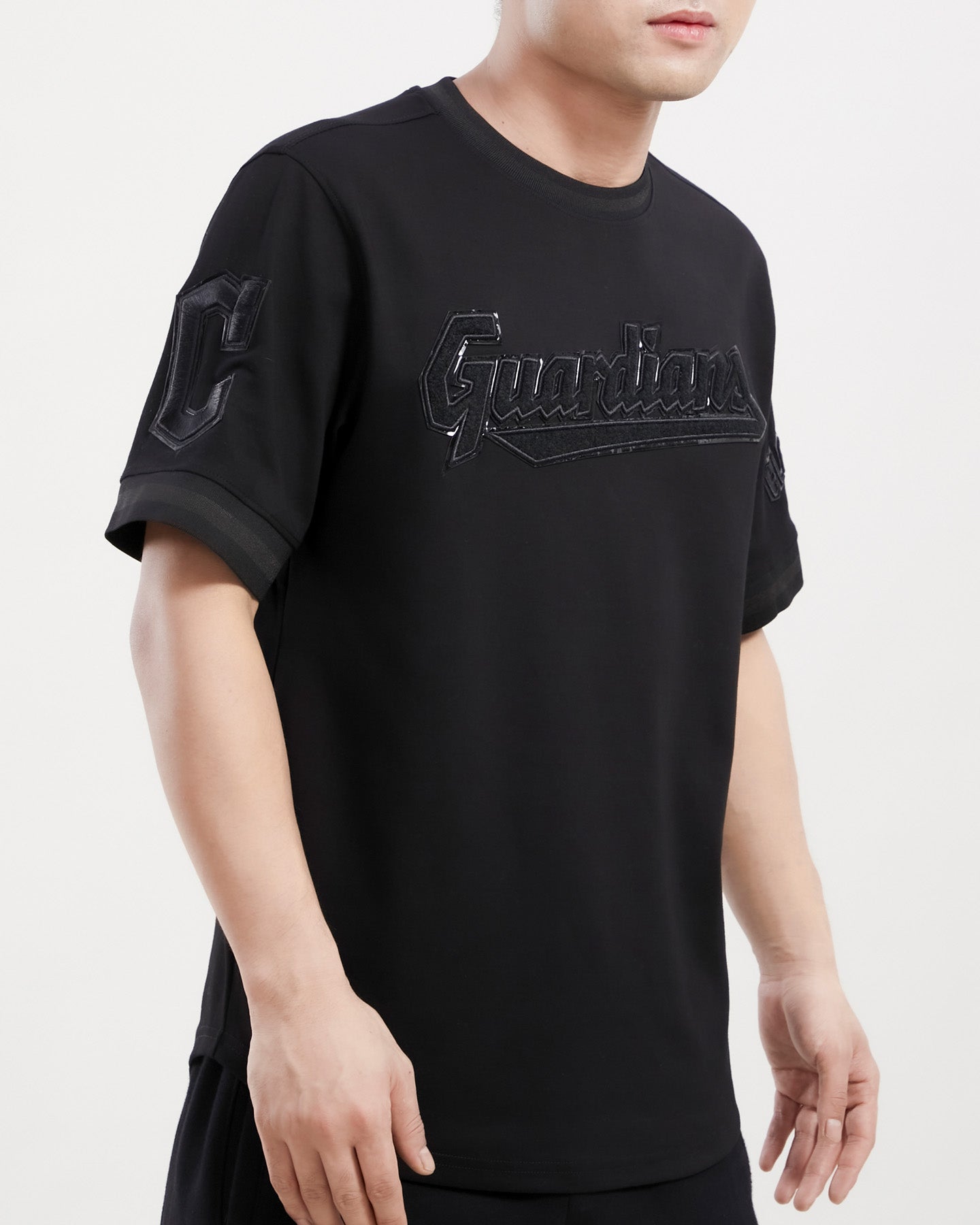 MLB CLEVELAND GUARDIANS TRIPLE BLACK MEN'S TOP (TRIPLE BLACK)