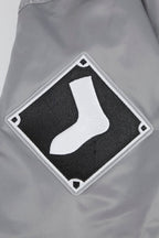 MLB CHICAGO WHITE SOX SCRIPT TAIL BLOUSON EN SATIN POUR HOMME (GRIS)