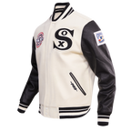 MLB CHICAGO WHITE SOX RETRO CLASSIC BLOUSON COLLÉGIAL EN LAINE À BORDS CÔTELÉS POUR HOMME (COQUILLE D'ŒUF/NOIR)