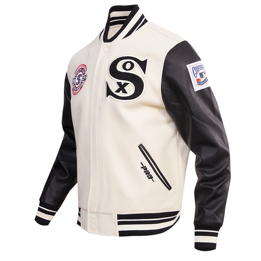 MLB CHICAGO WHITE SOX RETRO CLASSIC BLOUSON COLLÉGIAL EN LAINE À BORDS CÔTELÉS POUR HOMME (COQUILLE D'ŒUF/NOIR)