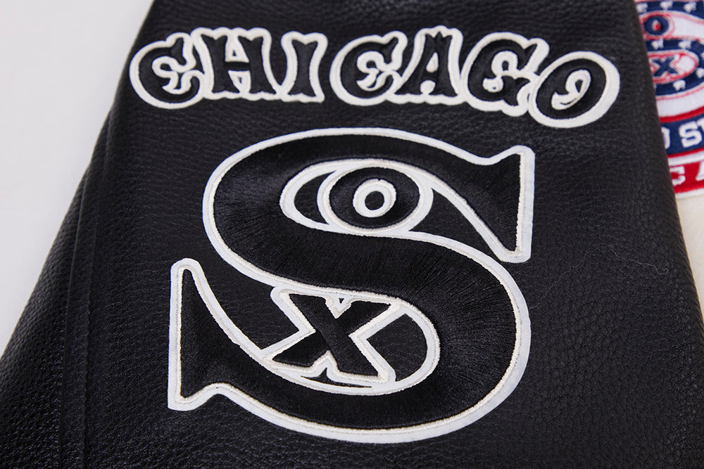 MLB CHICAGO WHITE SOX RETRO CLASSIC BLOUSON COLLÉGIAL EN LAINE À BORDS CÔTELÉS POUR HOMME (COQUILLE D'ŒUF/NOIR)