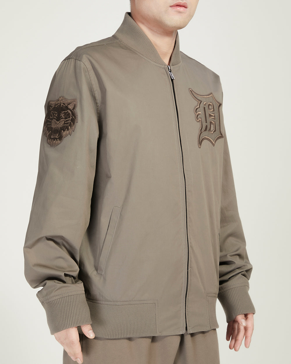 MLB DETROIT TIGERS NEUTRAL MEN'S TWILL JACKET (DARK TAUPE)