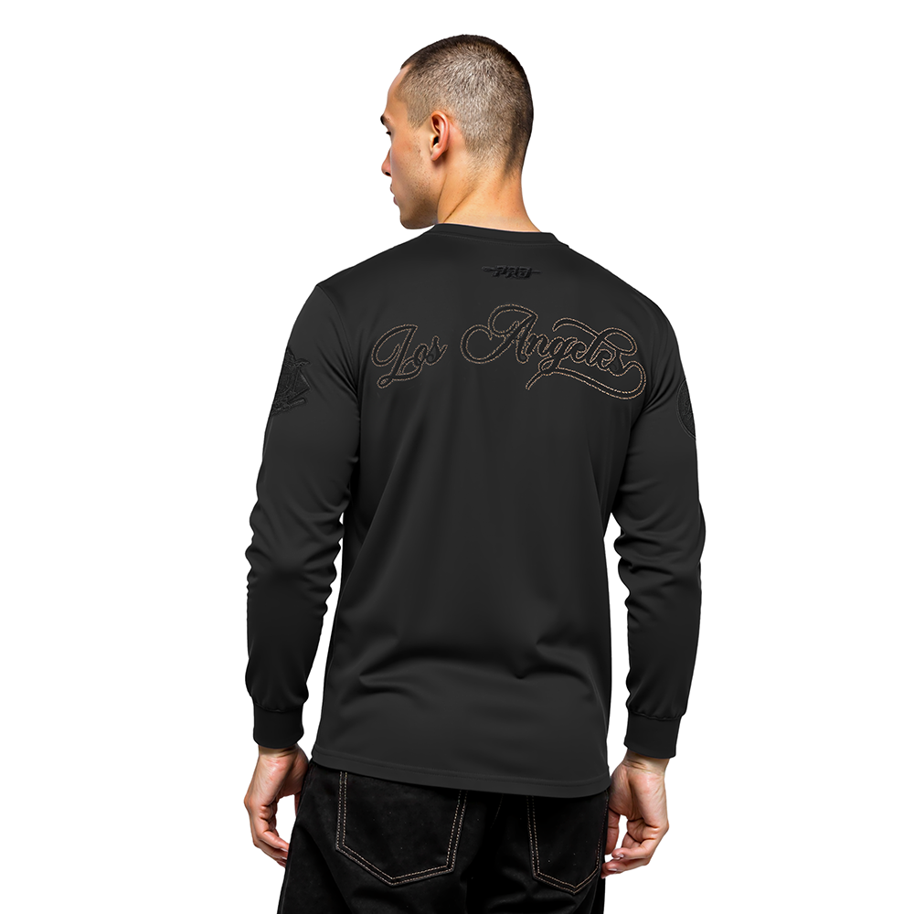LLD2315349-BLK-MODEL-2