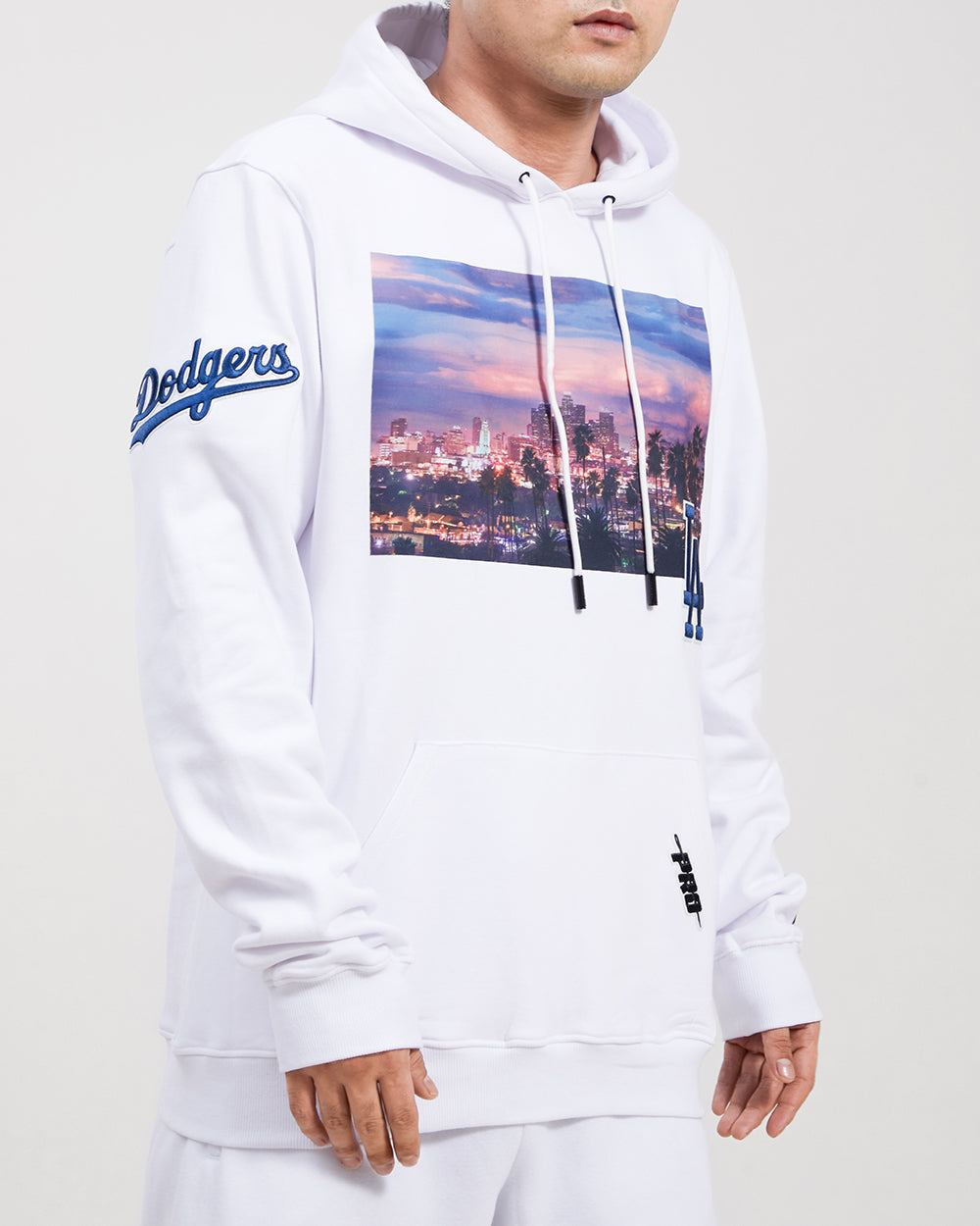 MLB LOS ANGELES DODGERS CITY SCAPE MEN'S PULLOVER HOODIE (WHITE)