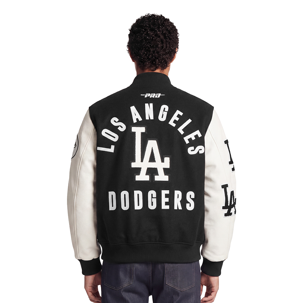 LLD6316199-BW-MODEL-2