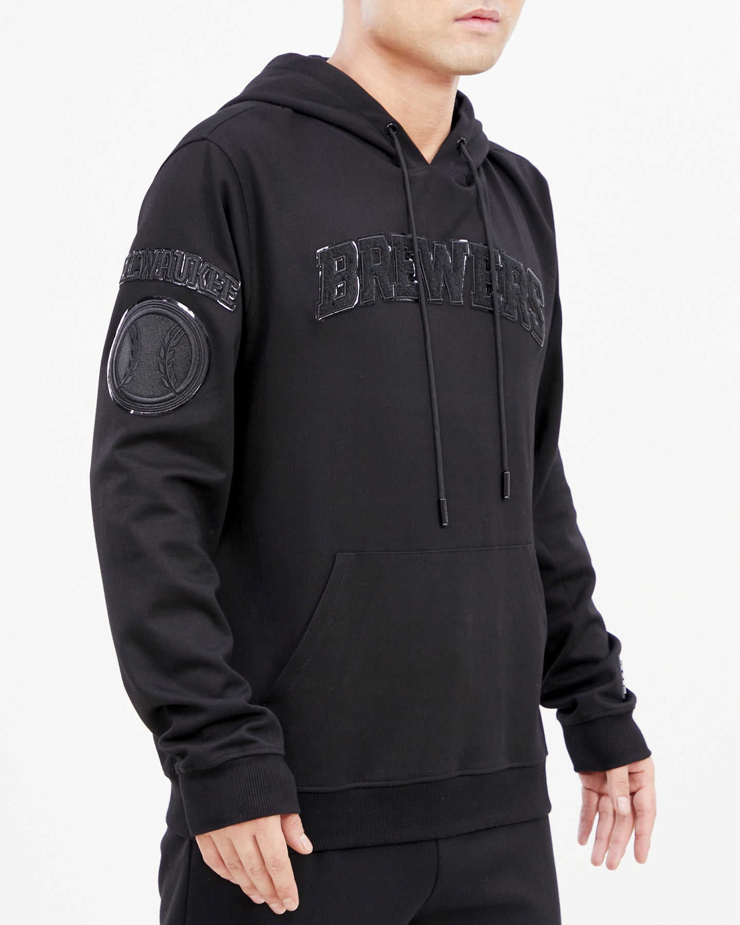 MLB MILWAUKEE BREWERS TRIPLE BLACK MEN'S PO HOODIE (TRIPLE BLACK)