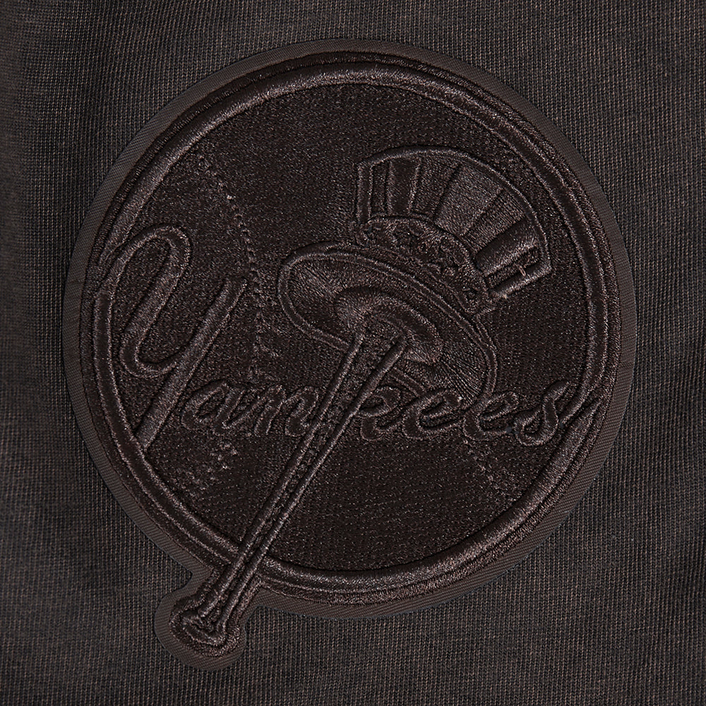MLB NEW YORK YANKEES WASHED CLASSIC MEN'S S/S TEE (WASHED BROWN)